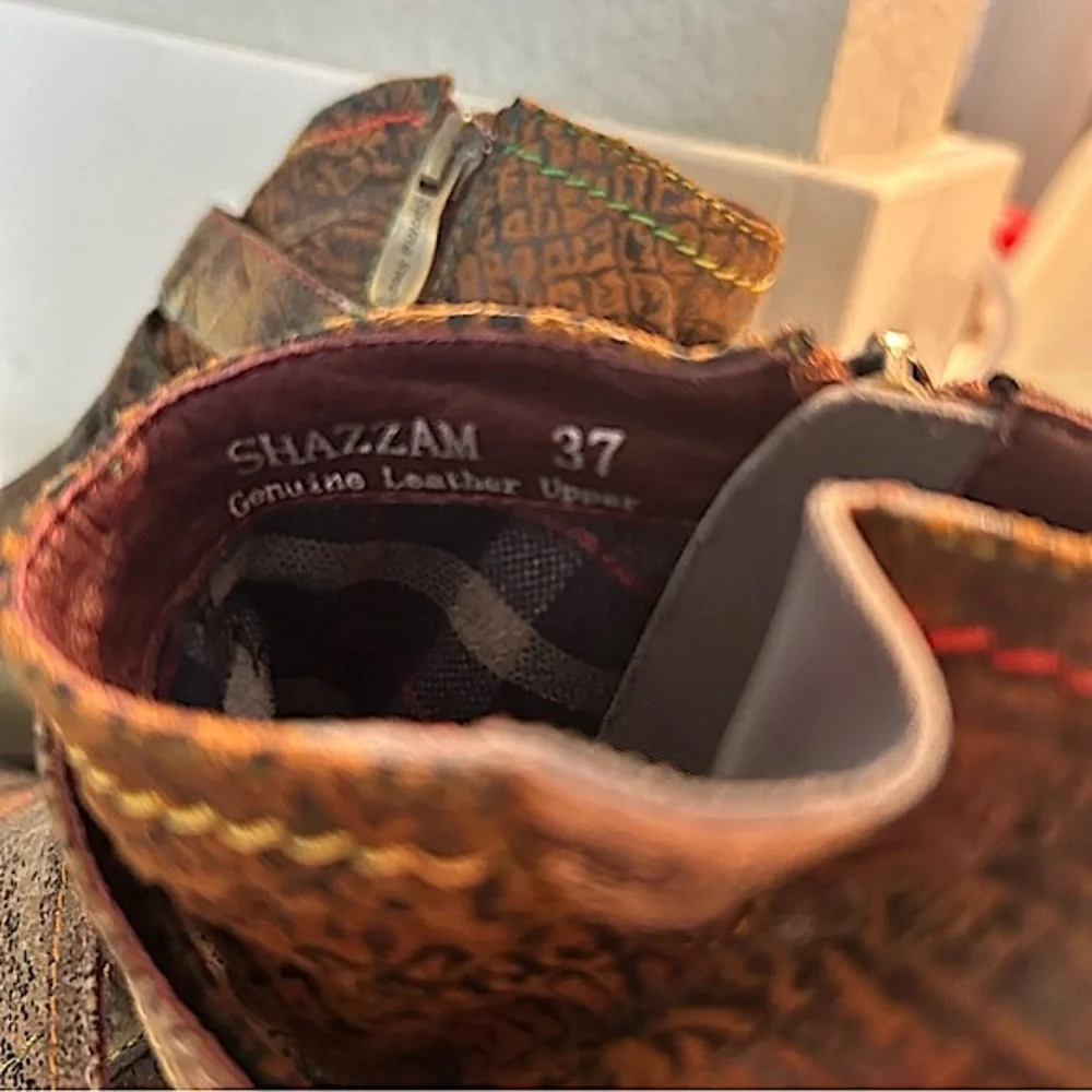 L’Artiste Hand Painted Leather Ankle Boots Size 6.5 - Picture 5 of 11